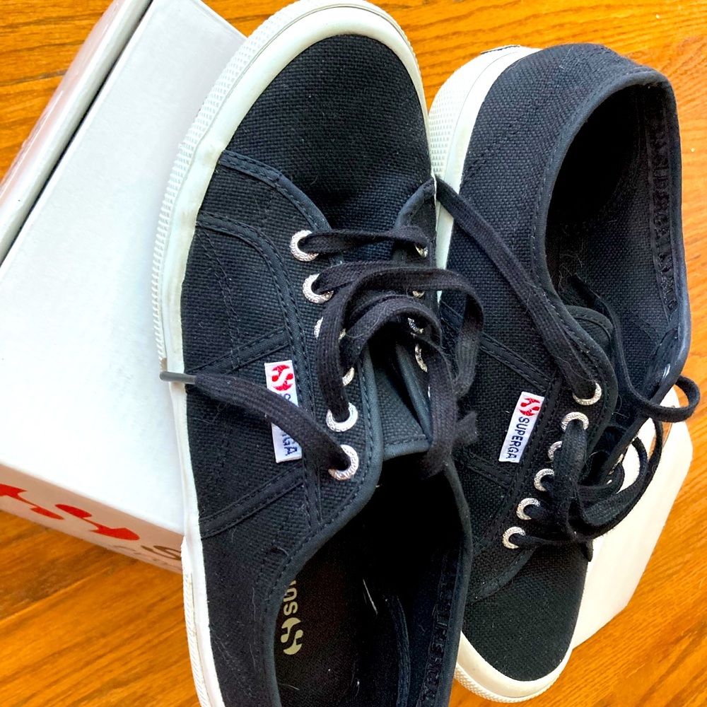 Women’s Superga Cortu Classic